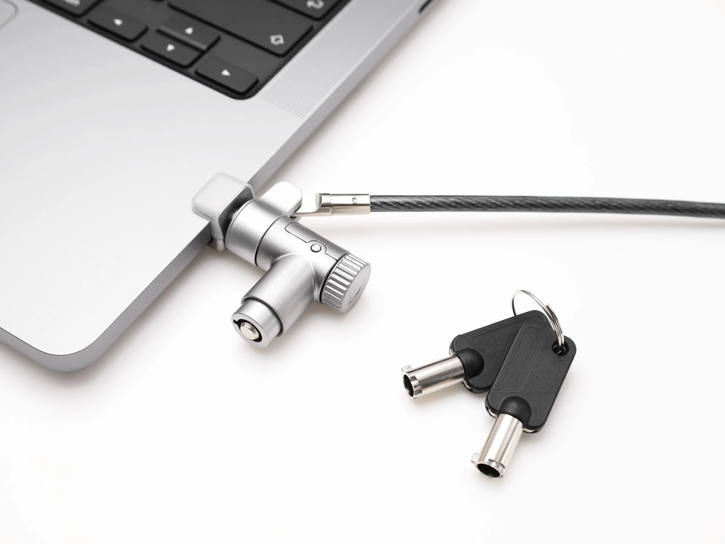 Tipo de llave de bloqueo de seguridad para MacBook Pro, cable de acero de 6 pies, diseño de inserción de ventilación para modelos de 14/16 pulgadas, gris espacial