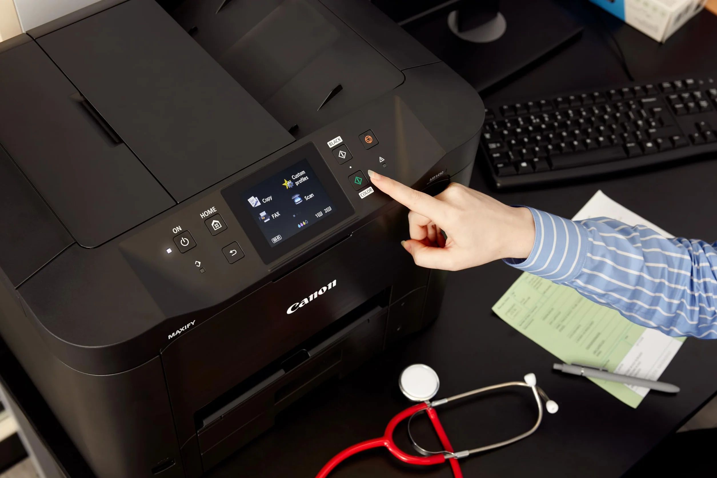 Canon Maxify MB5150 Impresora Compacta Multifunción 4 en 1, Sistema de Inyección de Tinta, WiFi, Pantalla LCD Táctil, ADF de 50 Hojas, Impresión de Alta Velocidad, Capacidad 300 Hojas, Negro