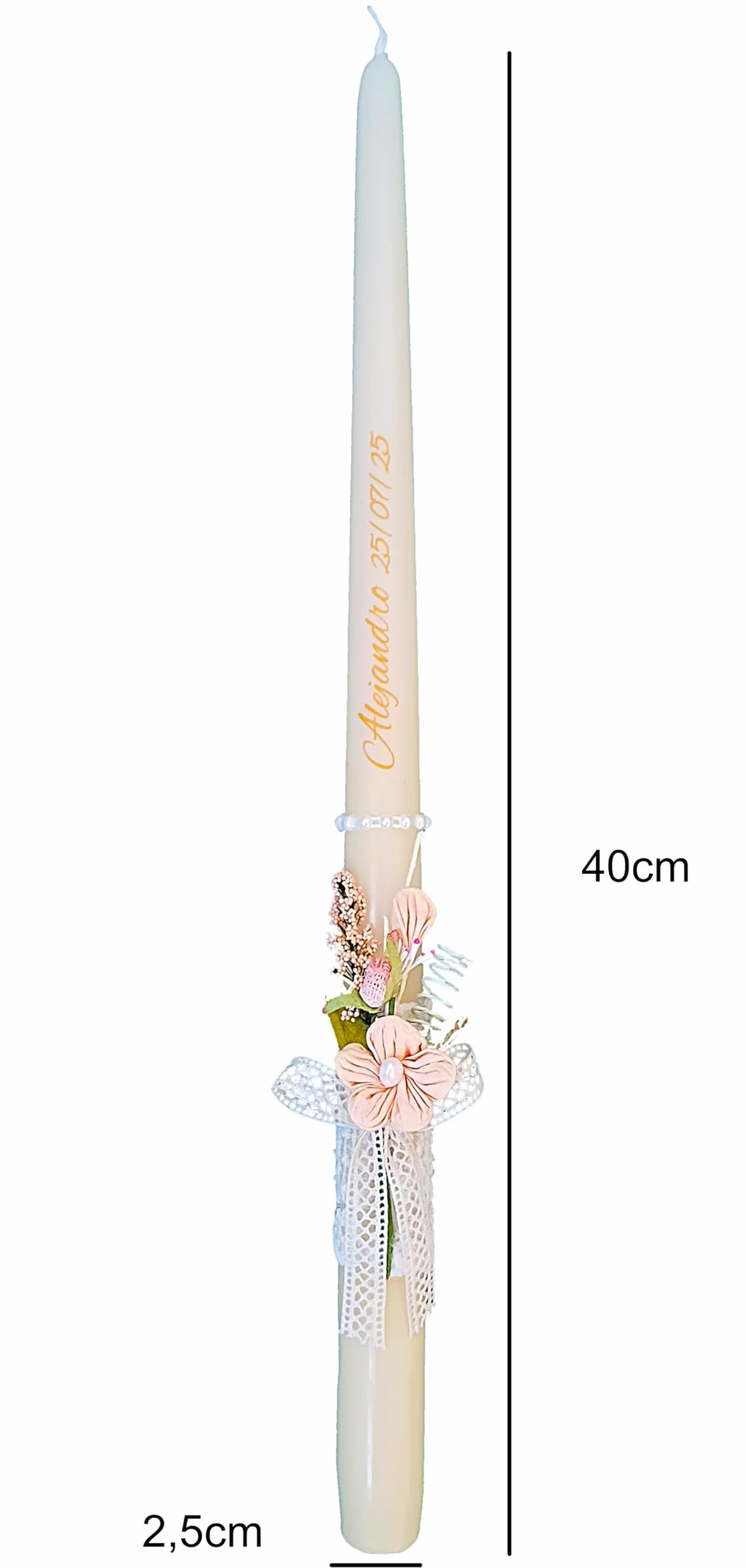 Vela de Bautizo Decorativa Cónica con Flores Rosas Salmón, Cinta de Encaje y Perlas