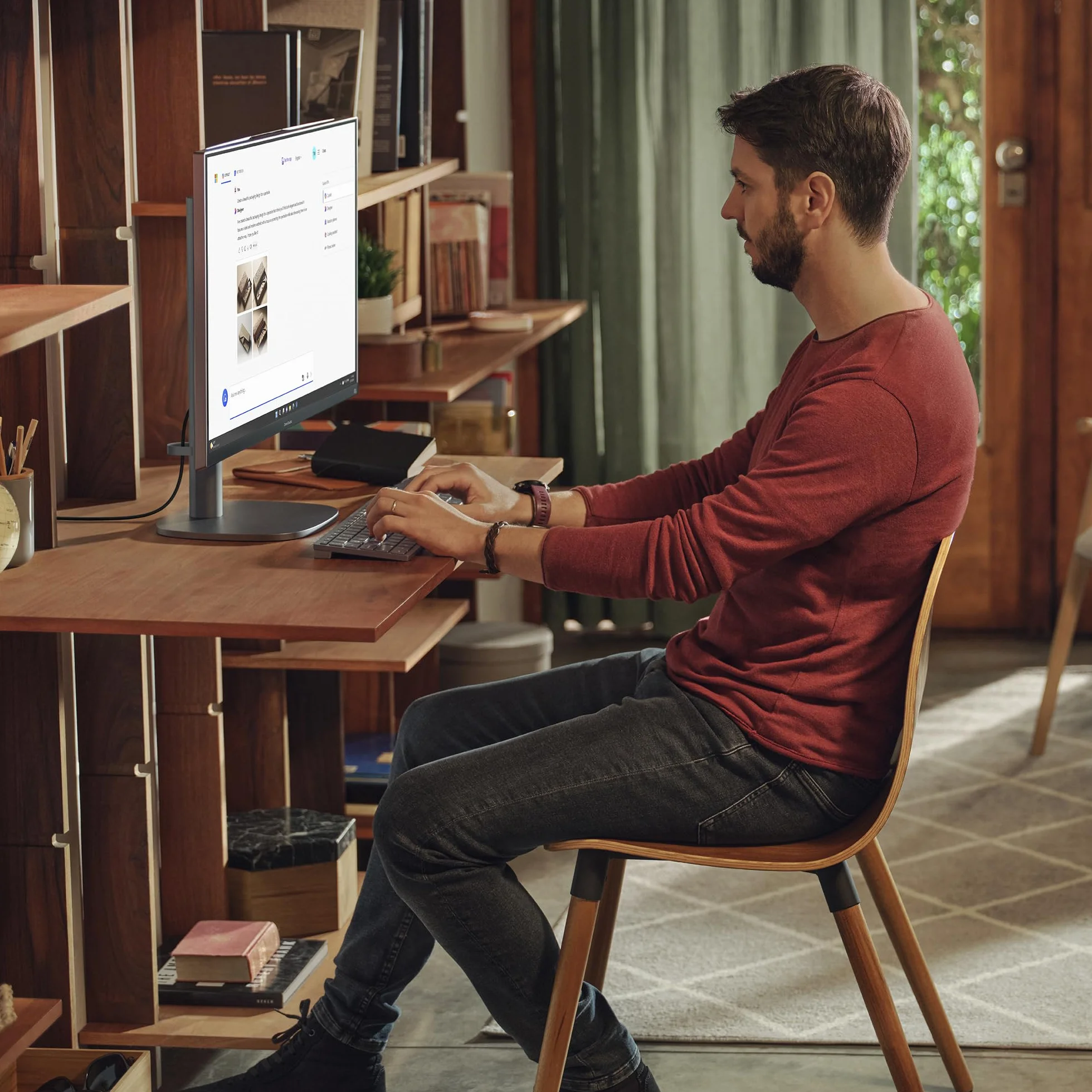 HP OmniStudio X All-in-One 27" 4K UHD (Procesador Intel Core Ultra 7 258V con IA, 32GB RAM, 1TB SSD, Gráficos Intel ARC, Windows 11 Home) Teclado QWERTY Español - Silver