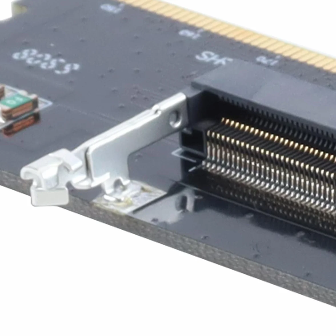 Placa Adaptadora De Protección Para Módulos De Memoria DDR5 De Portátiles Y De Escritorio.