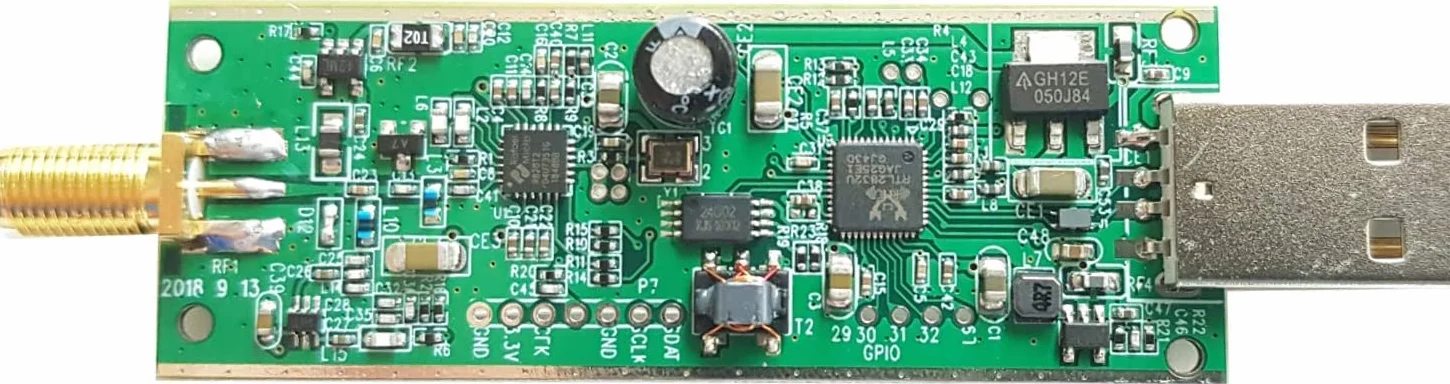 RTL-SDR Blog V3 R860 RTL2832U 1PPM TCXO HF Bias Tee SMA Software Defined Radio with Dipole Antenna Kit (Negro)