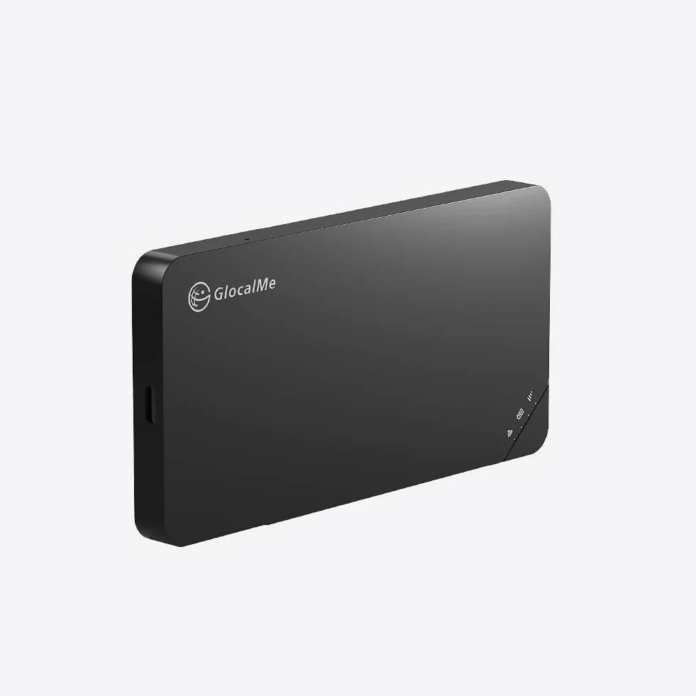 GlocalMe U3 Router WiFi portatil 4G LTE, Punto de Acceso WiFi con 1GB de Datos Globales, Viaja en más de 200 Países, No SIM, 10 Dispositivos Conectados, Dispositivo Router Portátil 12 Horas de Uso