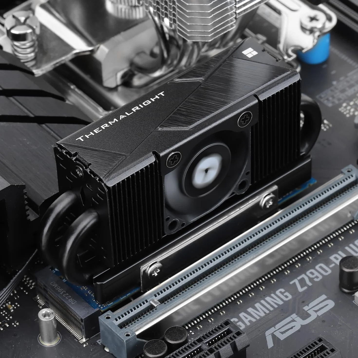 Thermalright HR10 2280 PRO Black SSD, disipador de calor de doble cara, con ventilador PWM pequeño y rápido, almohadilla de silicona térmica para PC SSD 2280 y ordenador