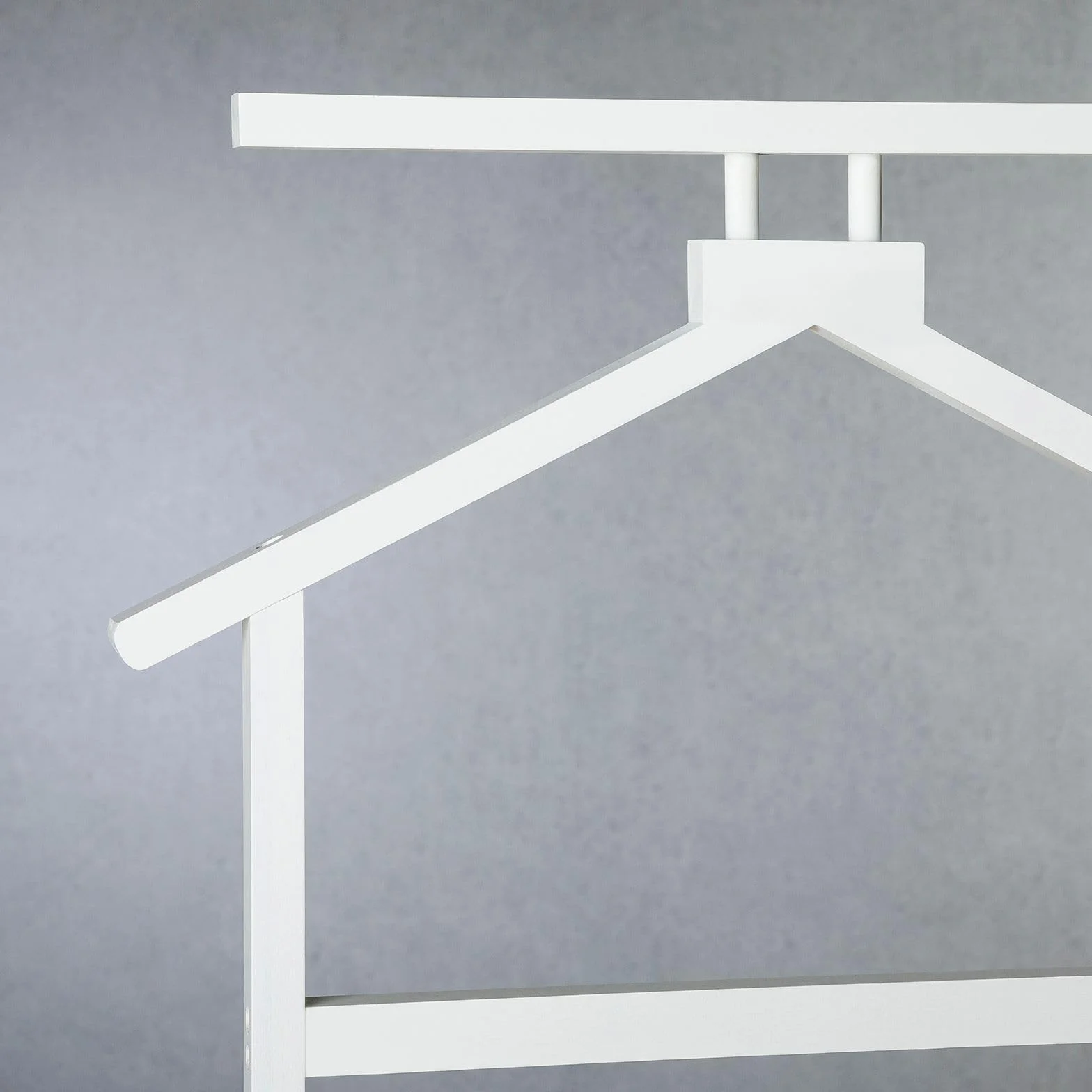 IDIMEX Kanna Percha para ropa con estante de bambú blanco