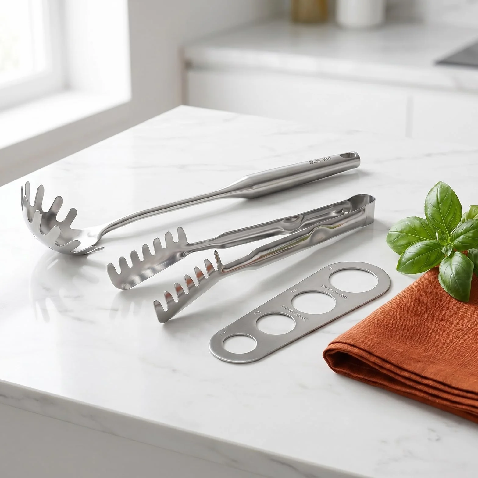 Juego de 3 Utensilios para Pasta de Acero Inoxidable 304 - Cuchara para Espaguetis, Pinzas Dentadas y Medidor de Raciones
