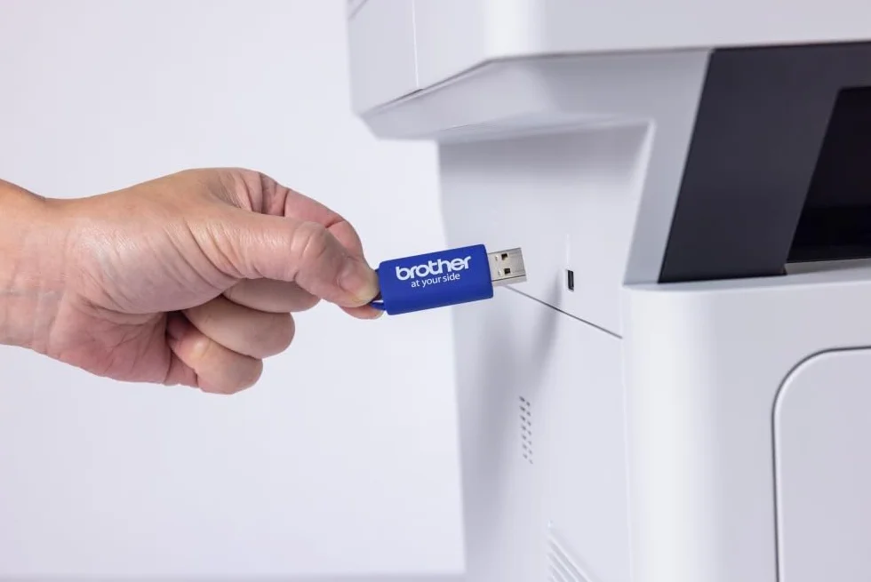 Brother MFCL5710DN, Impresora multifunción láser Monocromo 4 en 1, de Uso Profesional, con dúplex automático en Todas Las Funciones y Tarjeta de Red,