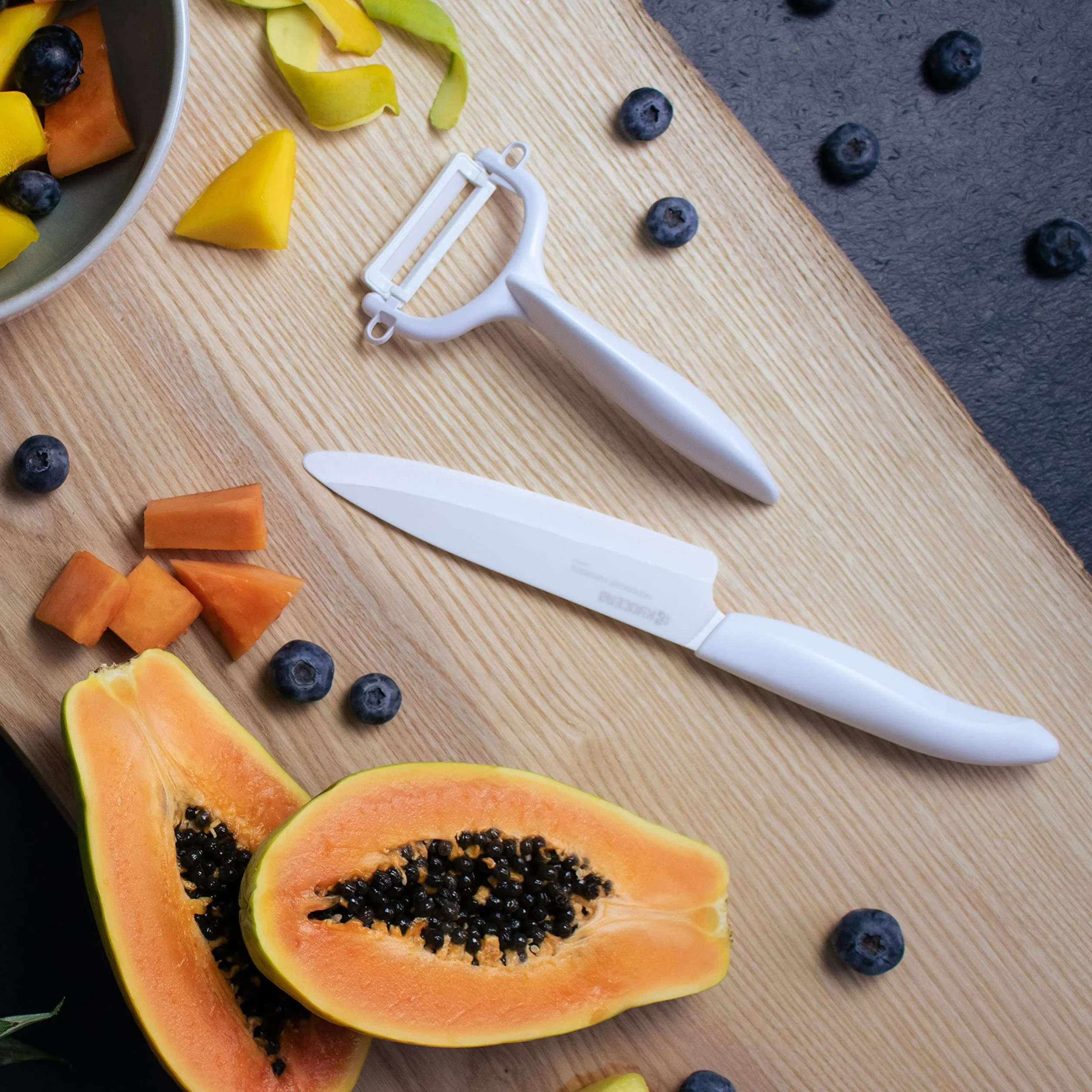 Kyocera Cuchillo Universal Cerámica 11 cm FK Series Cocinero Blanco