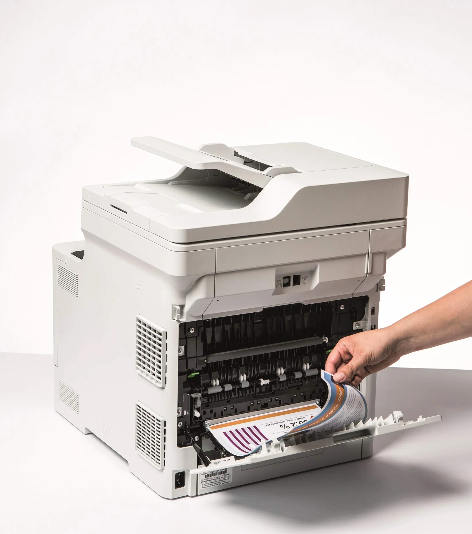 Brother DCP-L8410CDW Impresora multifunción 3 en 1 láser WiFi Color – A4 – Impresión a Doble Cara – 31 páginas por Minuto