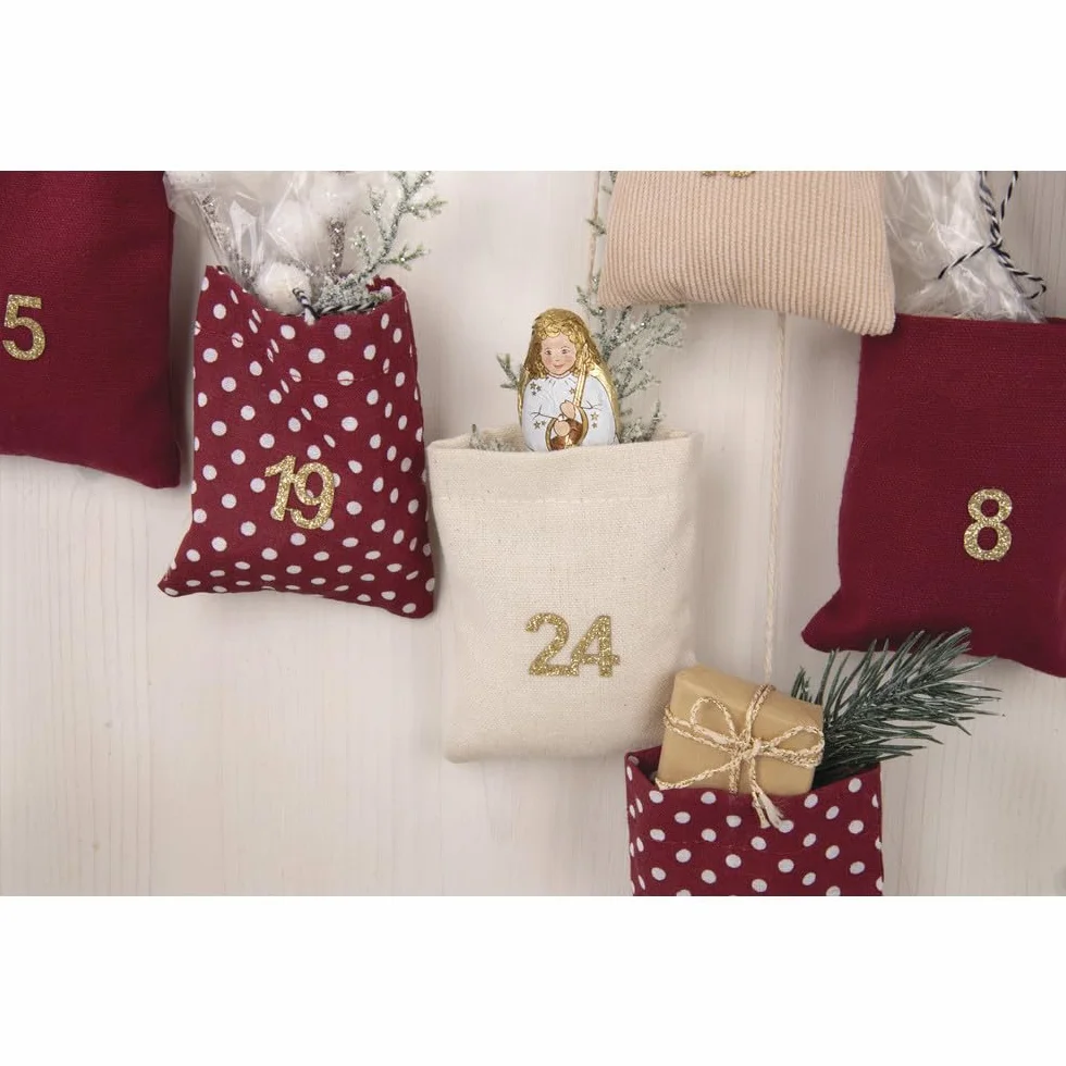 Rayher Calendario de Adviento Navidad números 1-24 con bolsas cuerdas listón madera
