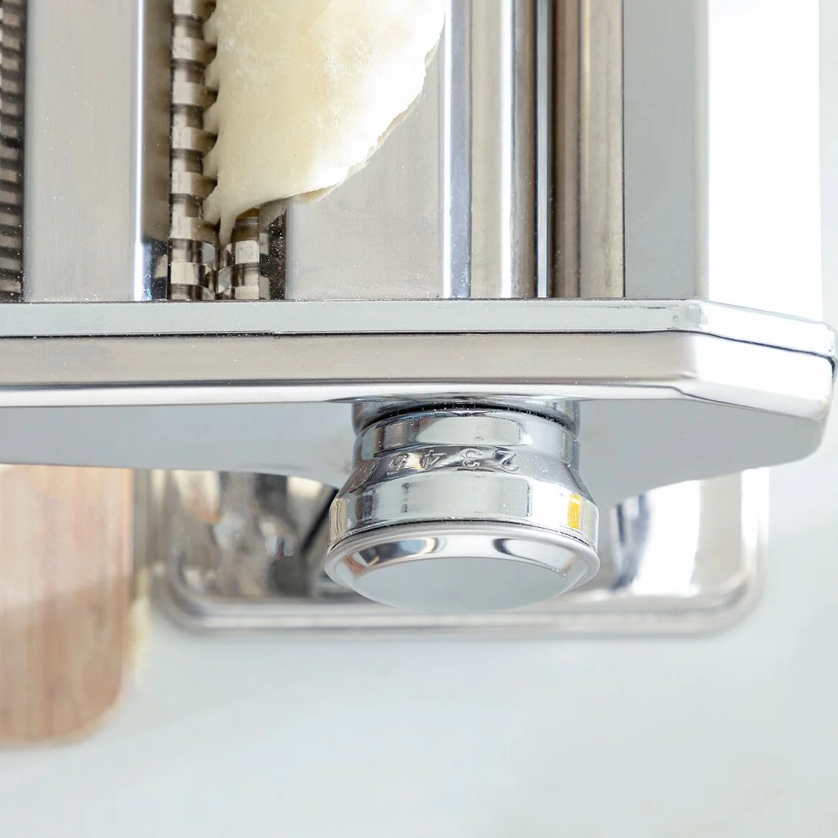 Máquina de pasta fresca InnovaGoods, manual con 3 rodillos, ajustable, metal, gris