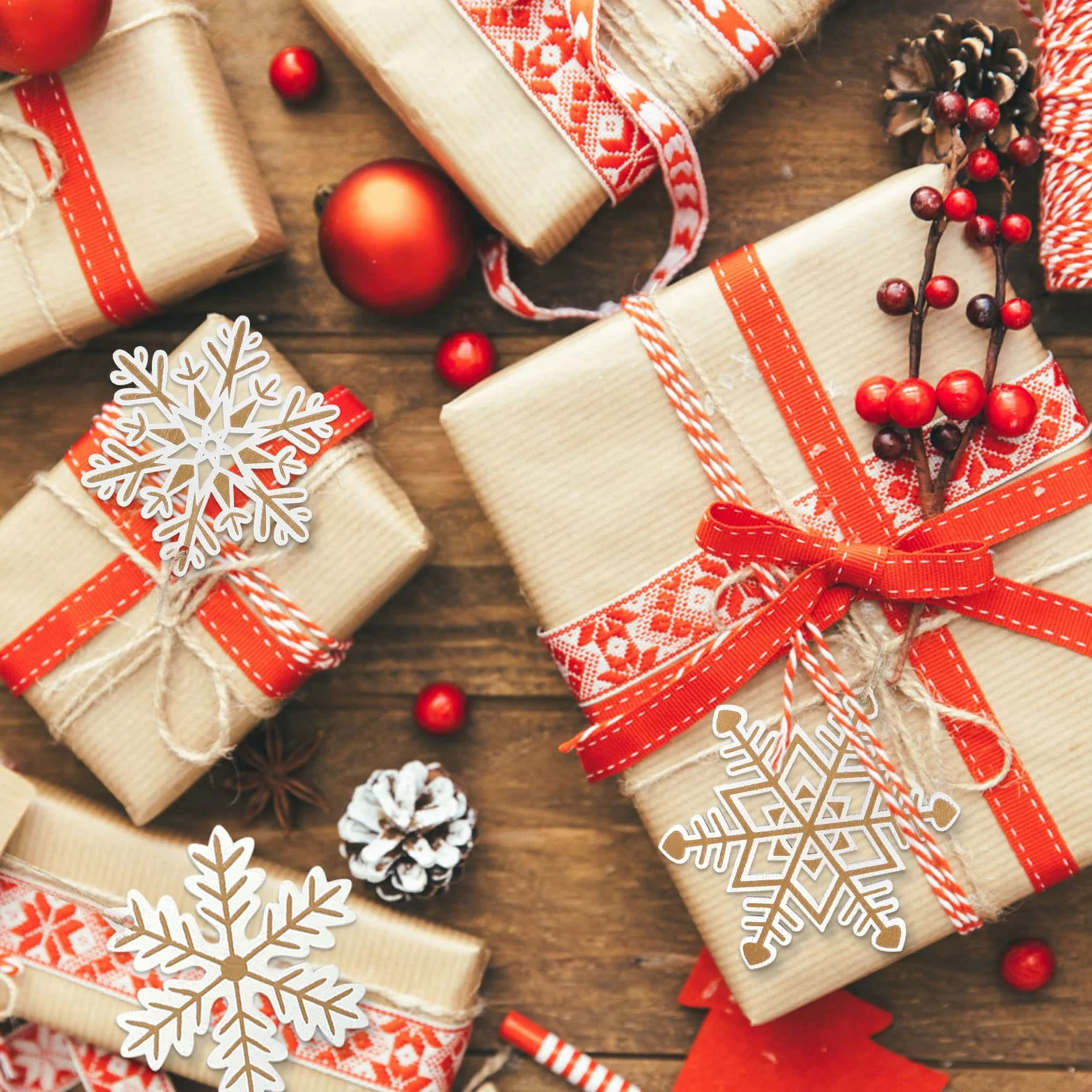 LEMESO 24 Colgantes de Madera Navidad Copo de Nieve Blanco Oro Decoraciones para Árboles