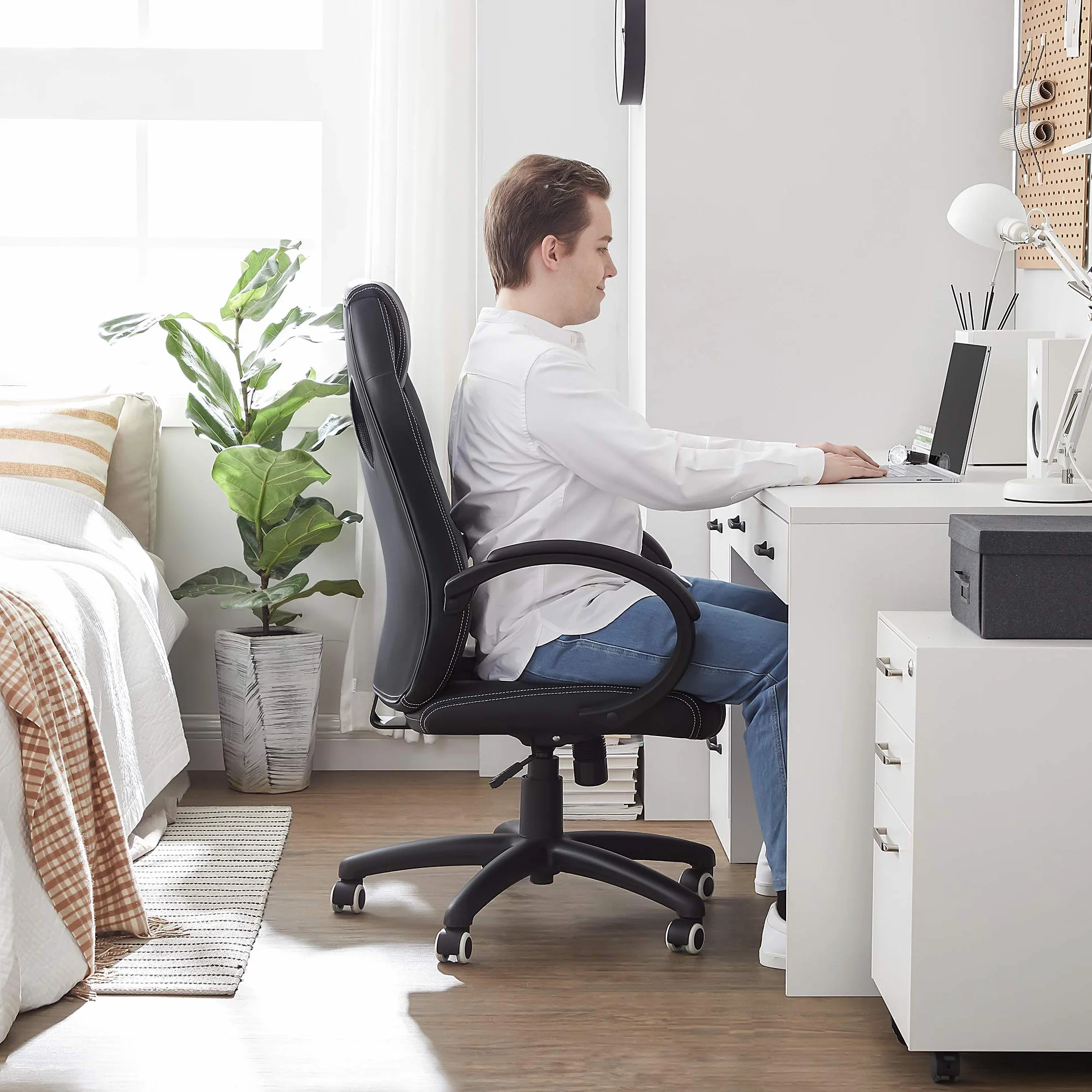 SONGMICS Silla de Escritorio Ergonómica Regulable con Ruedas OBG56B Negro