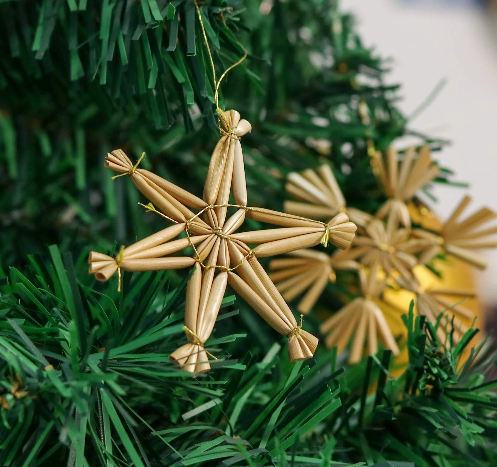 Agoer Juego de 36 Estrellas de Paja para Árbol de Navidad, Decoración Hecha a Mano con Acentos Naturales