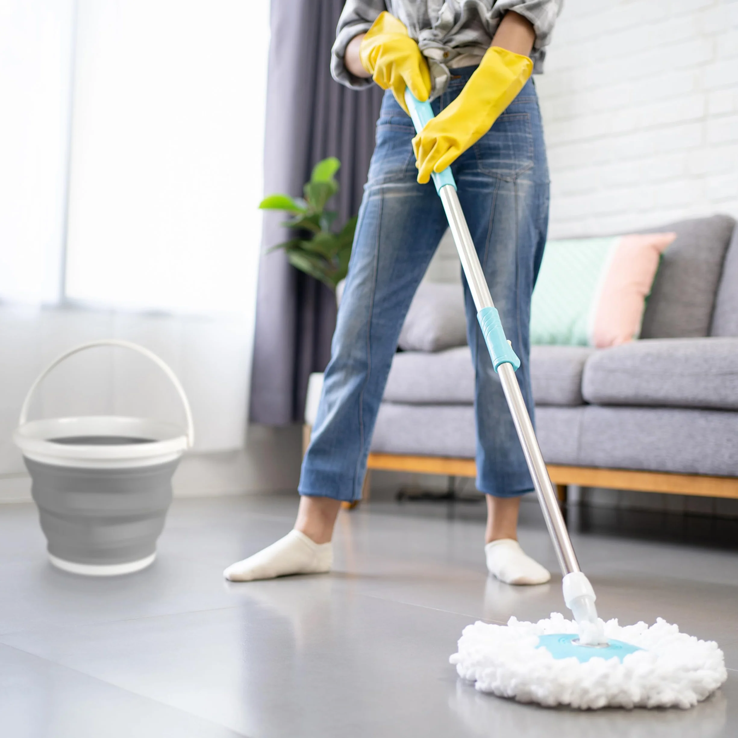 Beldray Cubo Plegable 10 litros Gris Práctico Resistente Ahorra Espacio