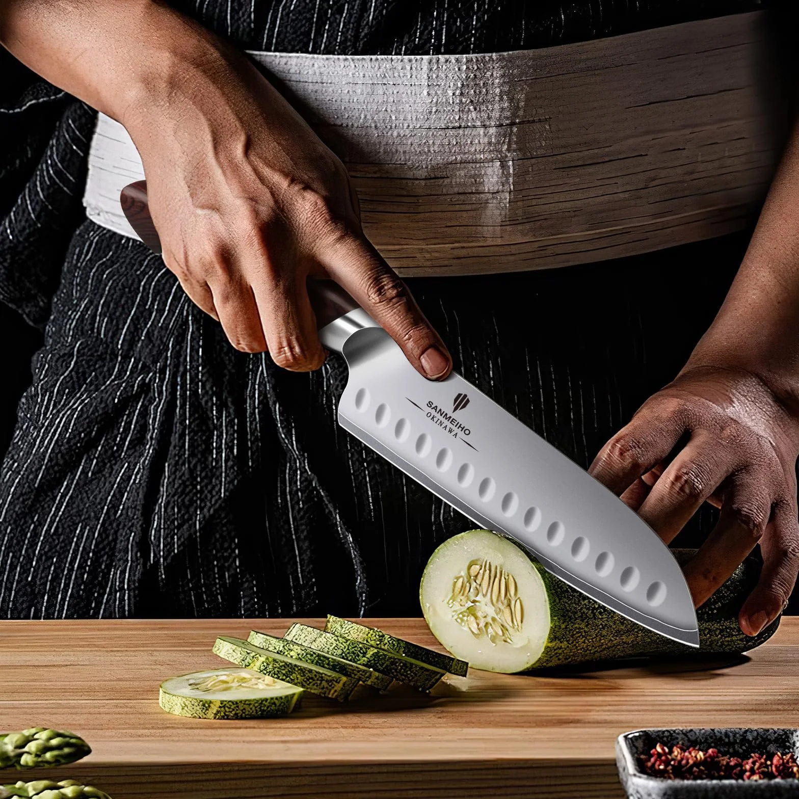 SANMEIHO Cuchillo Santoku 18 cm Acero Japonés 10Cr15MoV Hoja 12° Mango Pakka