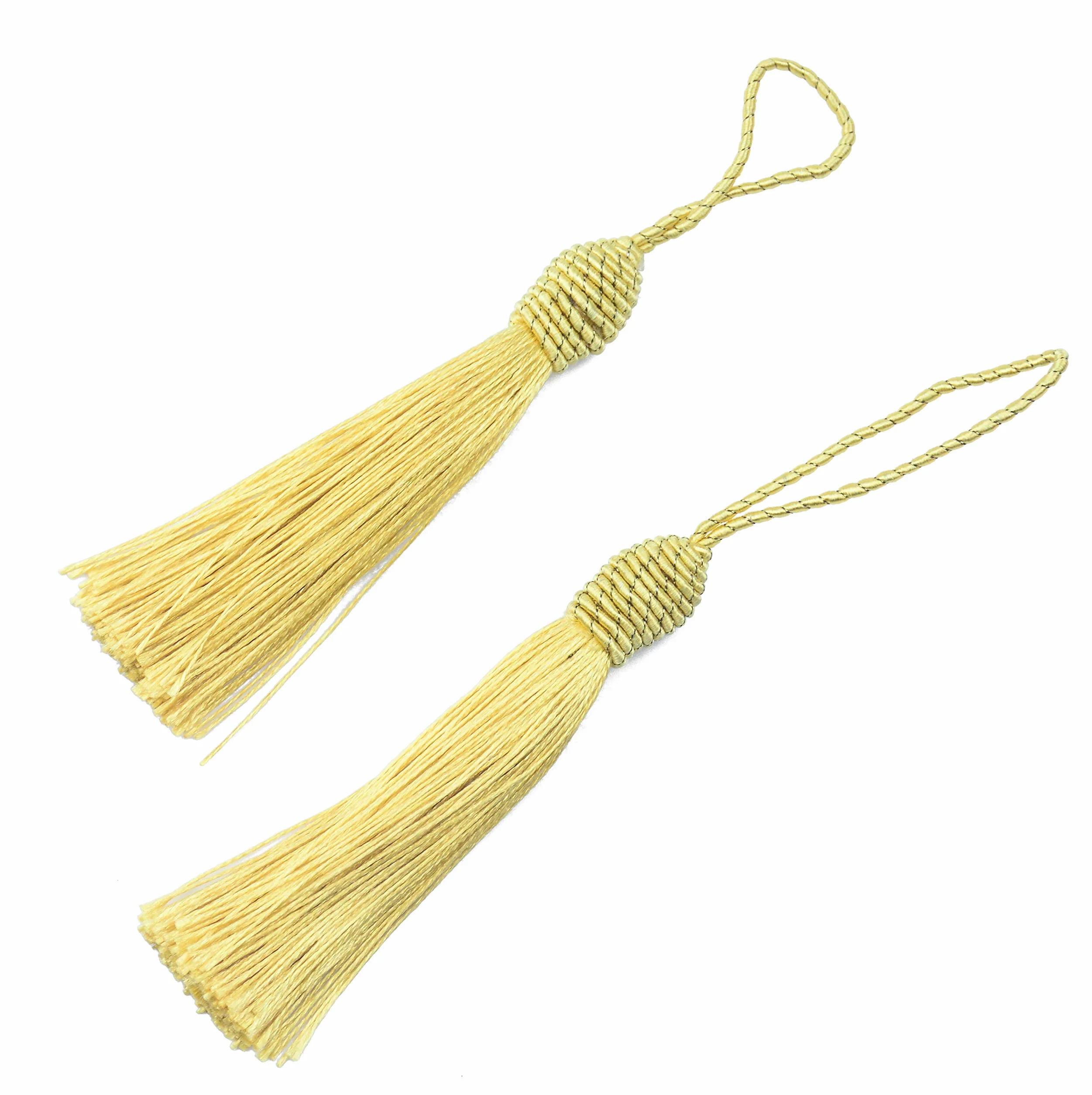 Makhry 20pcs 15.5cm / 6 Pulgadas Borlas Marcadores Seda Seda con 2-Inch Cord Loop y Pequeño Nudo Chino Para la Fabricación de Joyas, Recuerdo, Marcapáginas, DIY Craft Accessory (Oro)
