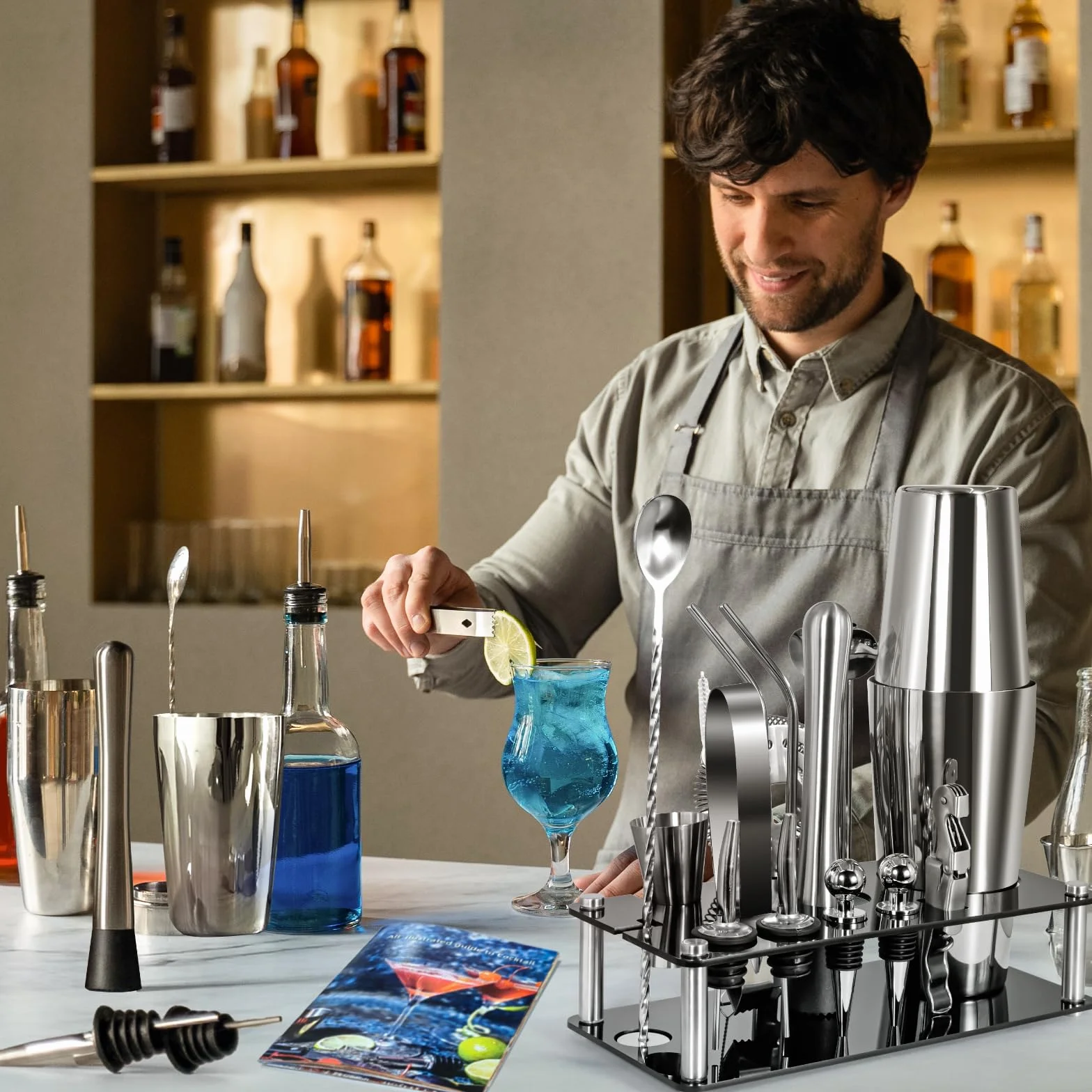 Set de Coctelera 18 Piezas de Acero Inoxidable Profesional con Soporte y Libro de Recetas