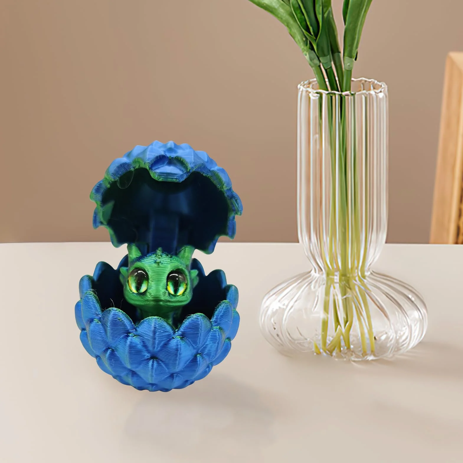 Mini Huevo Dragón Impreso en 3D con Articulaciones Flexibles - Juguete Anti-estrés para Escritorio